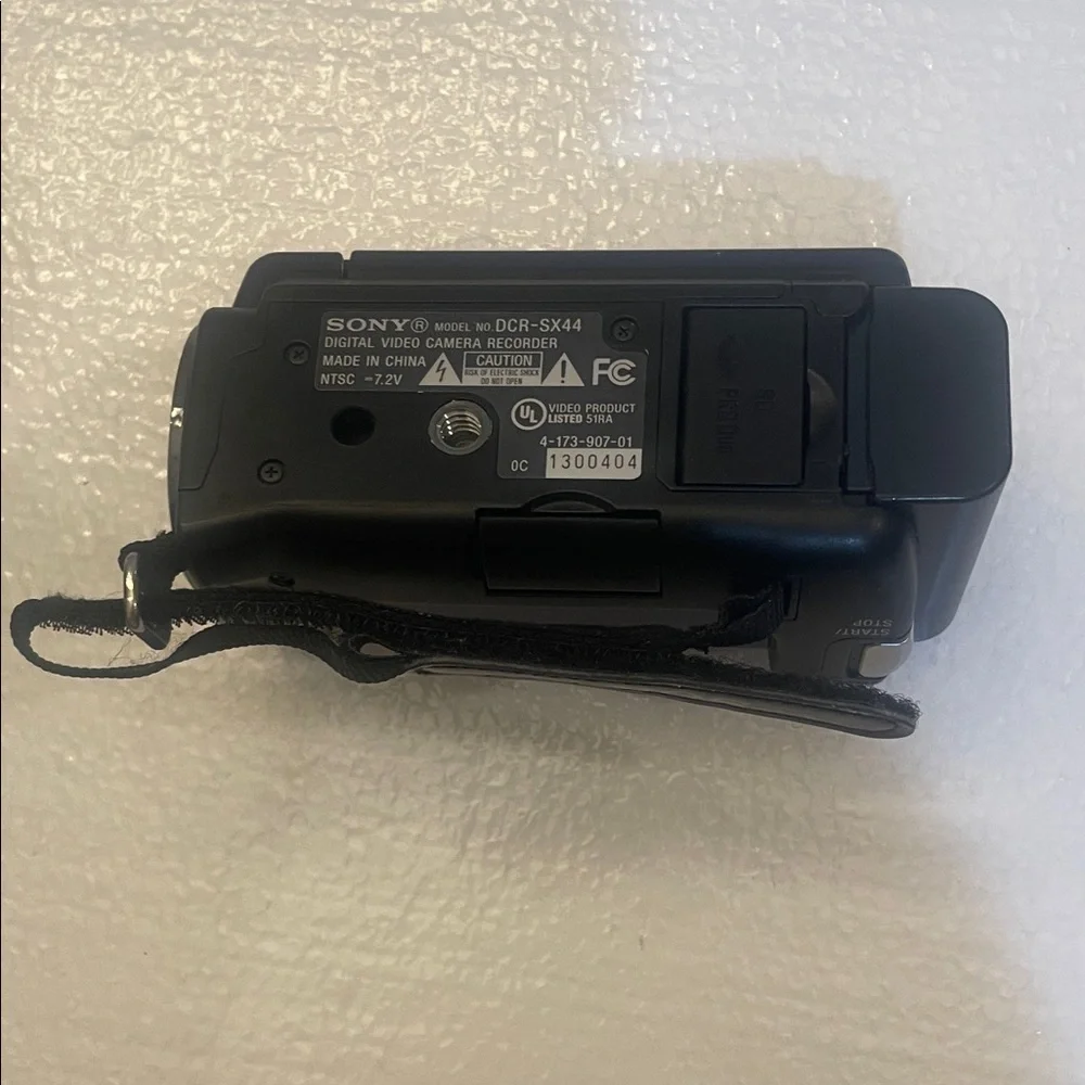Sony Handycam DCR-SX44 Video Camera Dark Blue